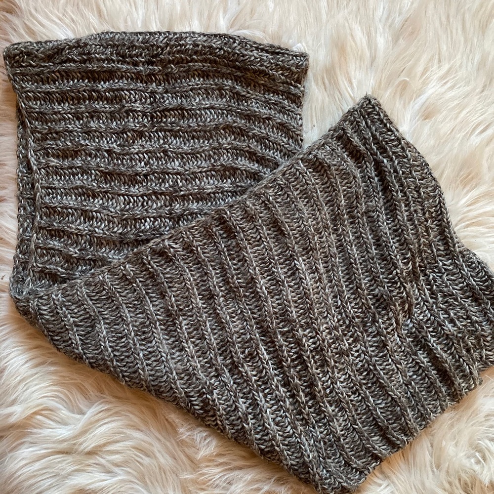 Grey H&M infinity scarf